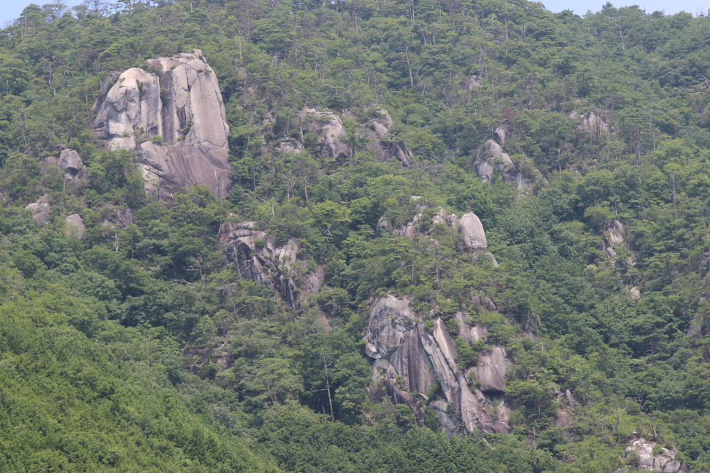 岩山（鳥取県　日野郡　日南町）
