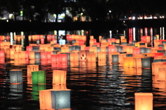 広島原爆の日　鐘楼流し４