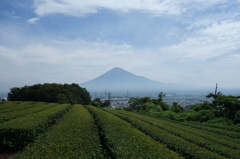 霞たなびく