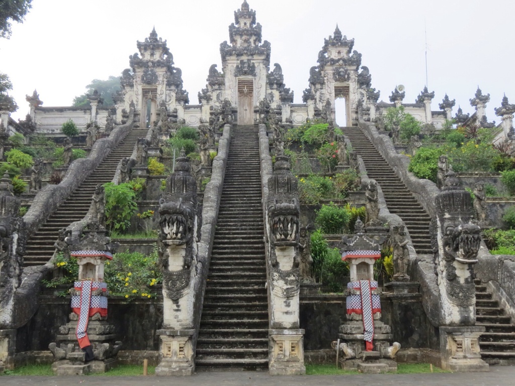 ランプヤン寺院①