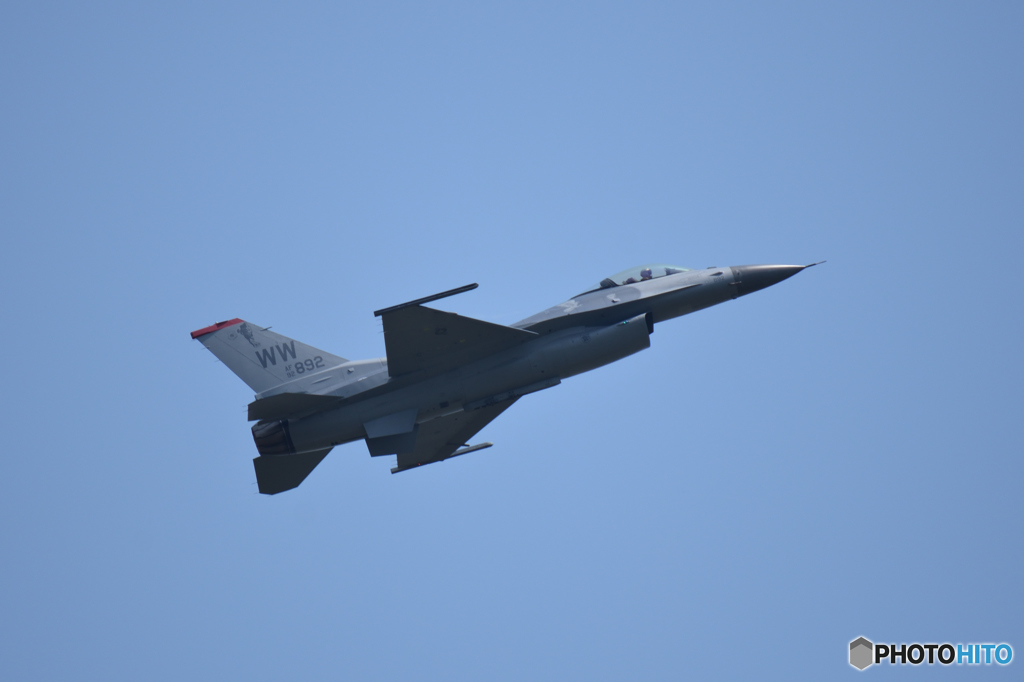 F-16