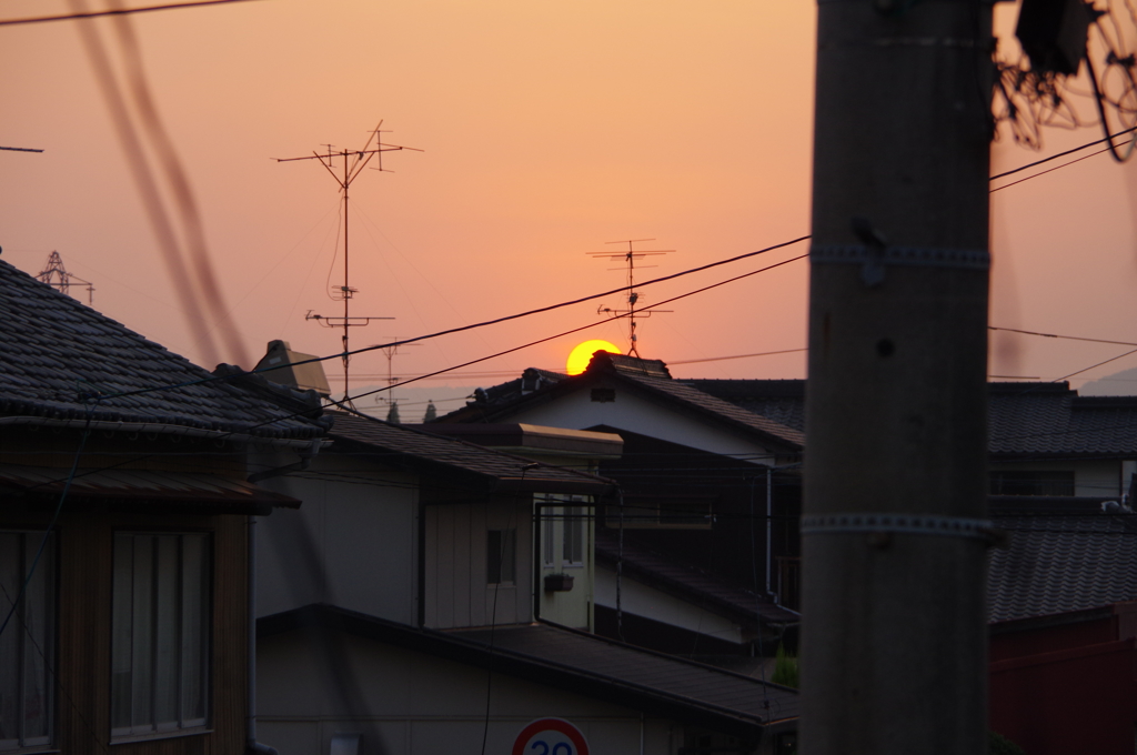 Iベランダから見える夕日４