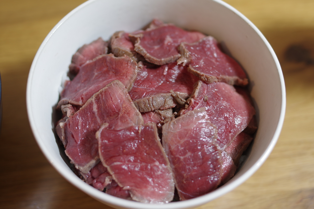ローストビーフ丼