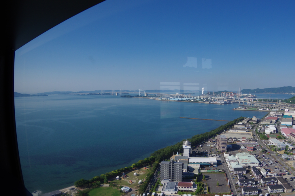 ソラキン越しの瀬戸大橋