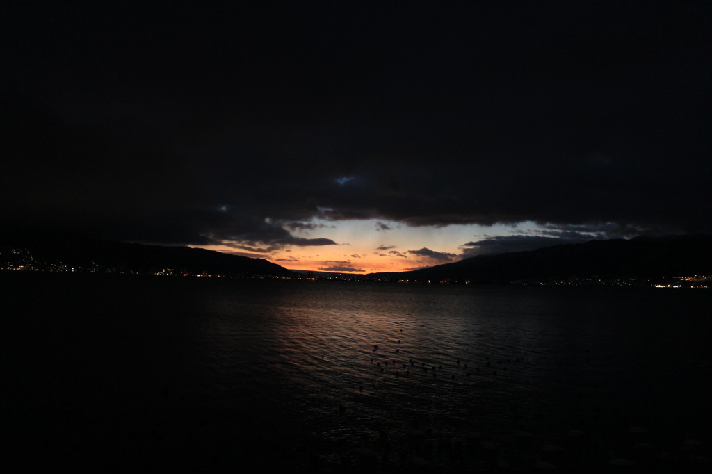 ホワイトホール