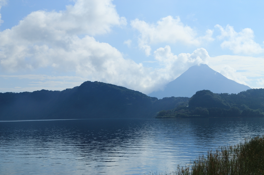 開聞岳～池田湖畔より～