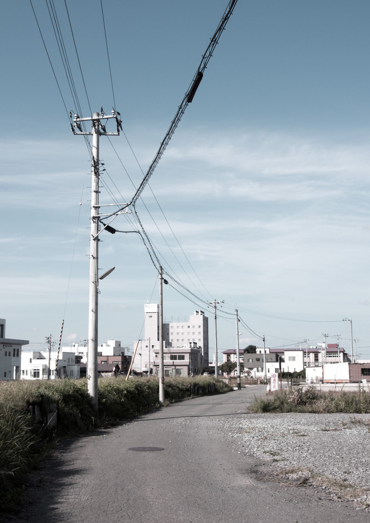 電線のある風景
