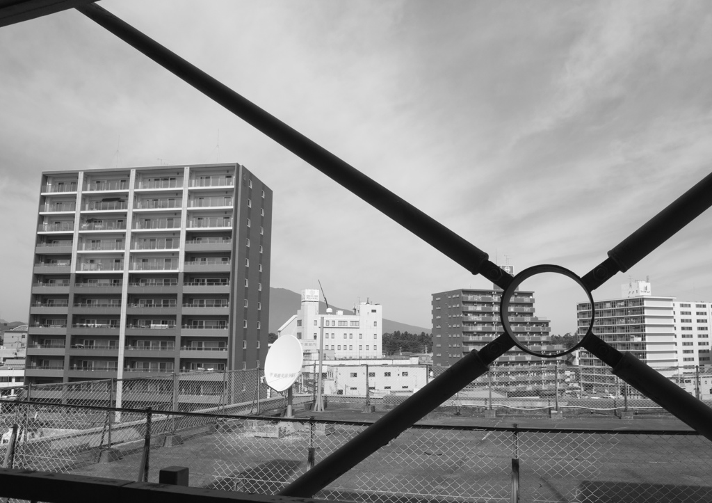 hirosaki monochrome-1