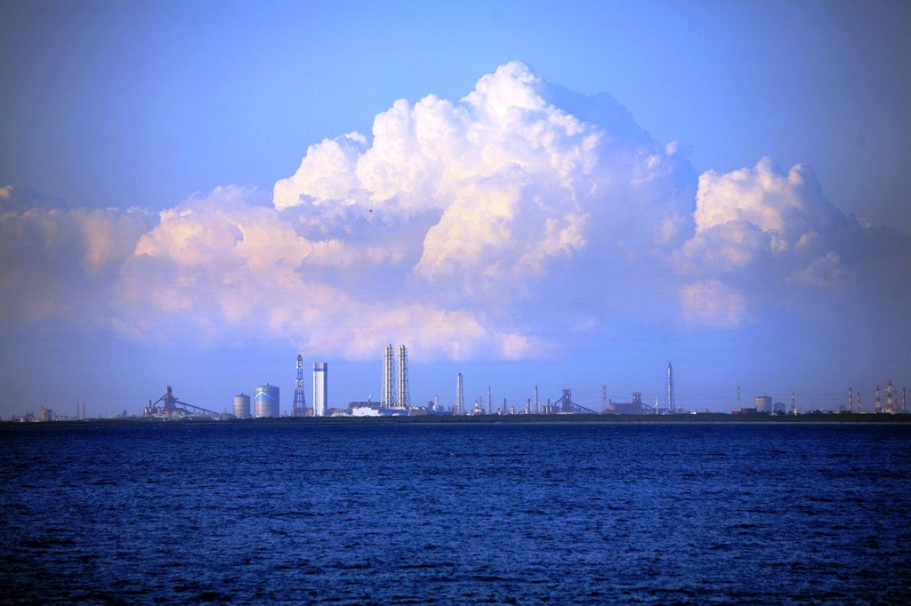 夏空の東京湾-2