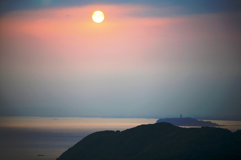 夕日の江の島-b 