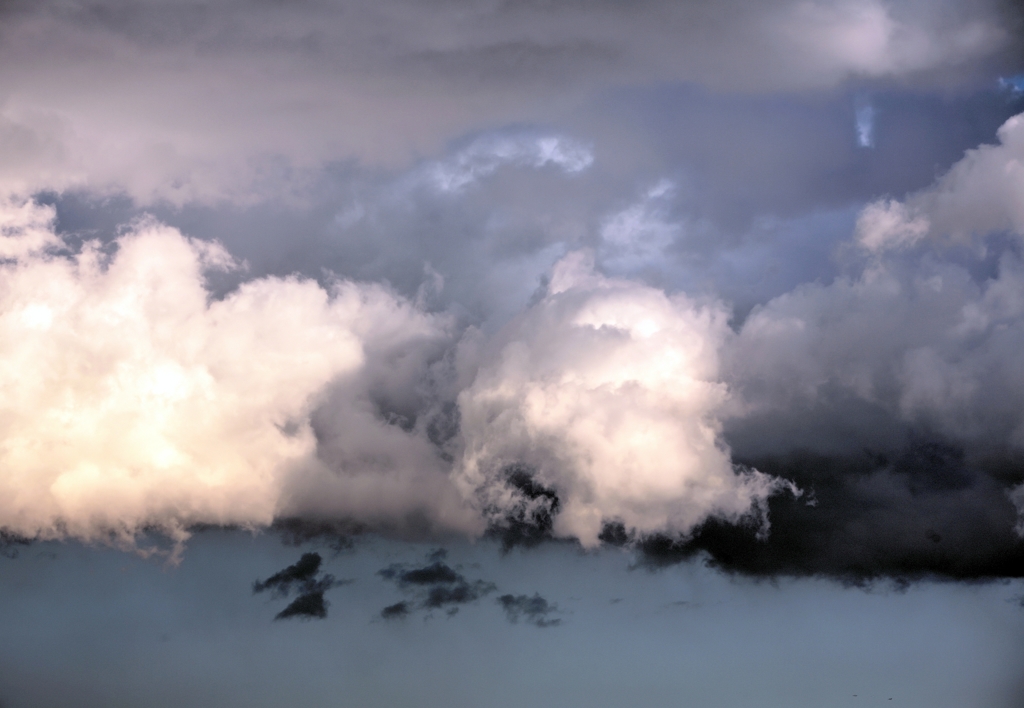 今日の雲