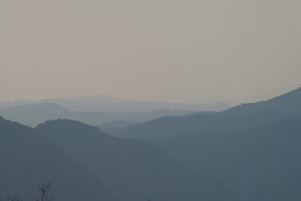 夕立受山（岡山県）より