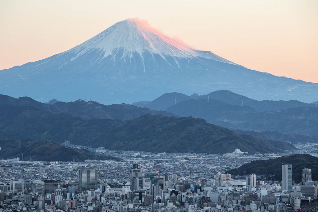 富士を背に...