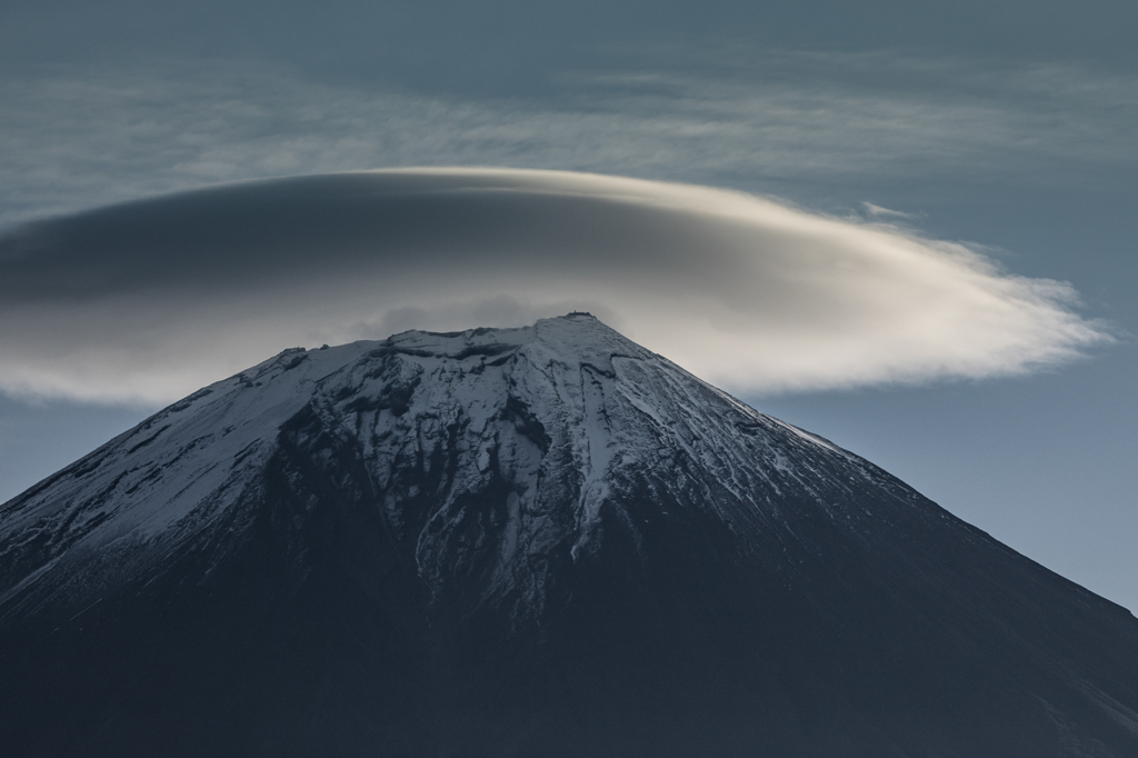 晩秋の笠雲