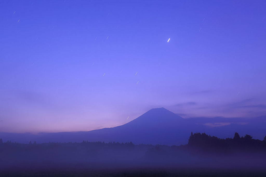 夜明け