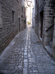 Croatiaトロギルの路地