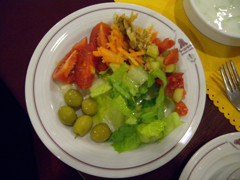 イラン 食事 野菜サラダ