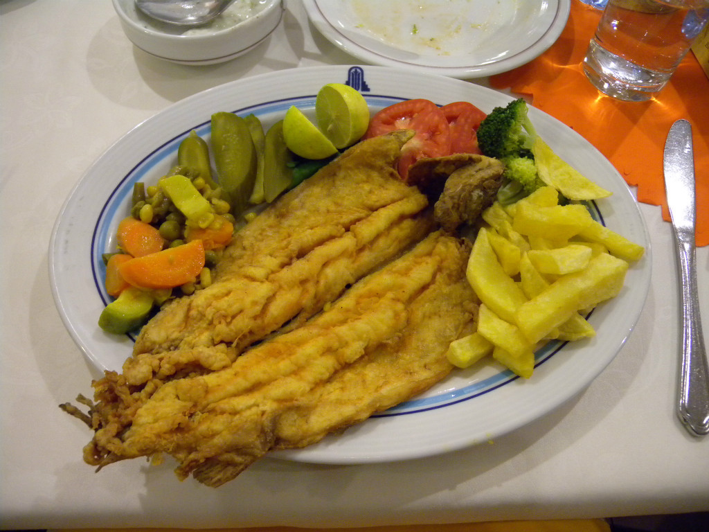 イラン 食事 鱒のフライ