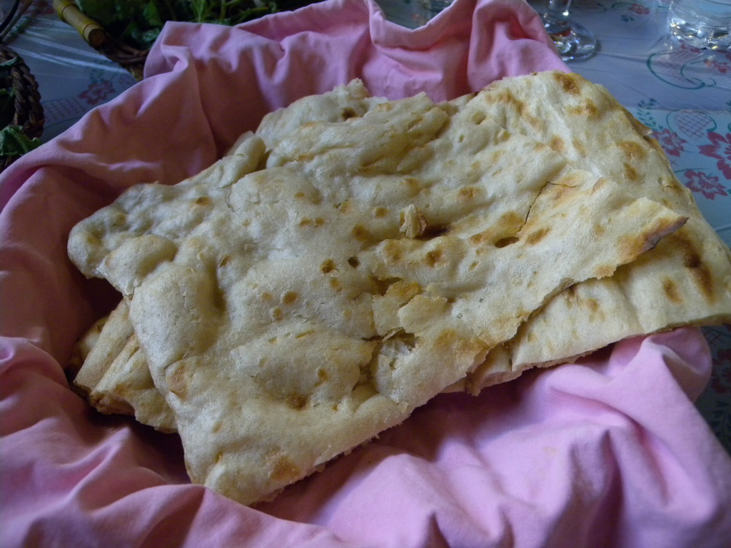 イラン 食事 ナン