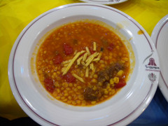 イラン 食事 レンズマメのスープ