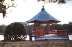 赤い浮見堂。