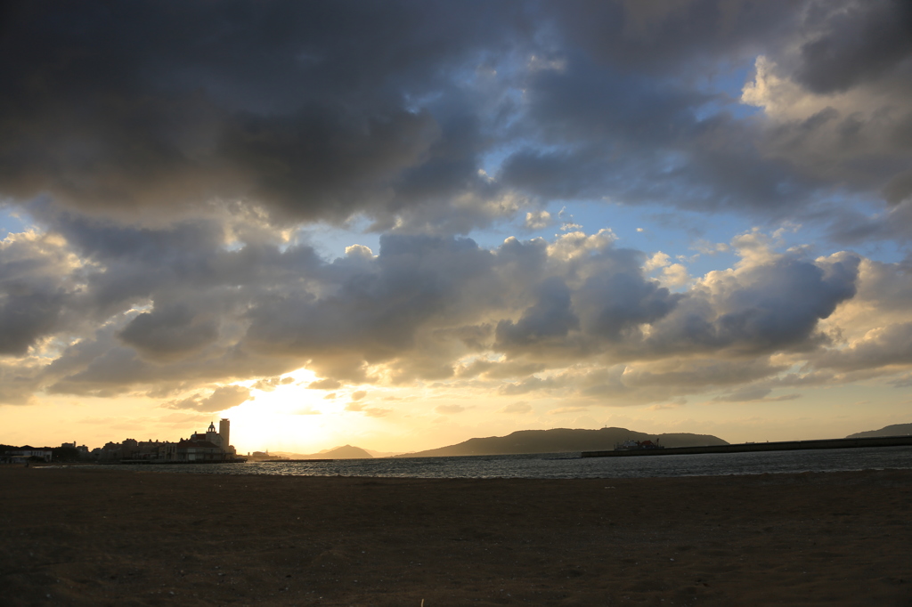 海辺の景色。24mm
