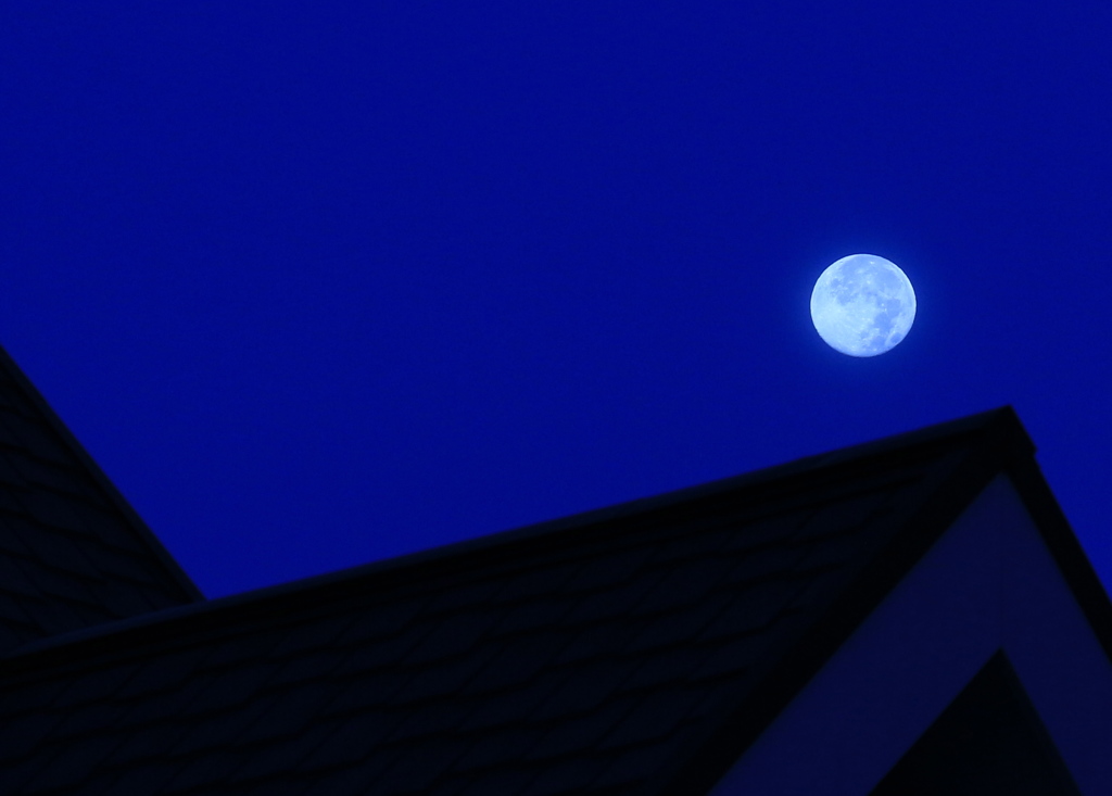 夜明け前。
