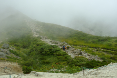 霧と山