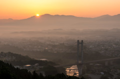 朝靄の町