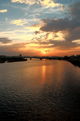 雨上がりの夕日