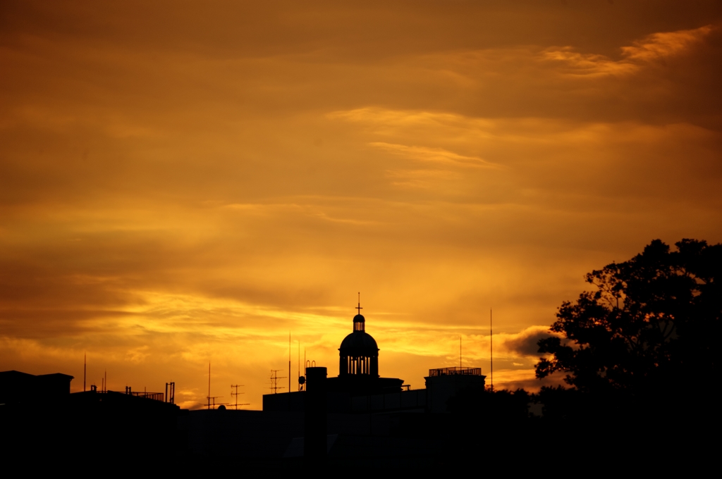 Silhouette Queen