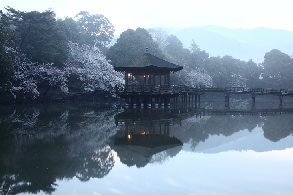 浮見堂