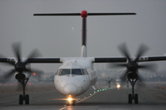 日本エアコミューター (Bombardier Q400)