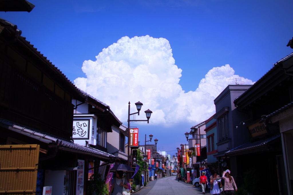 モクモク入道雲 ひと雨の予感