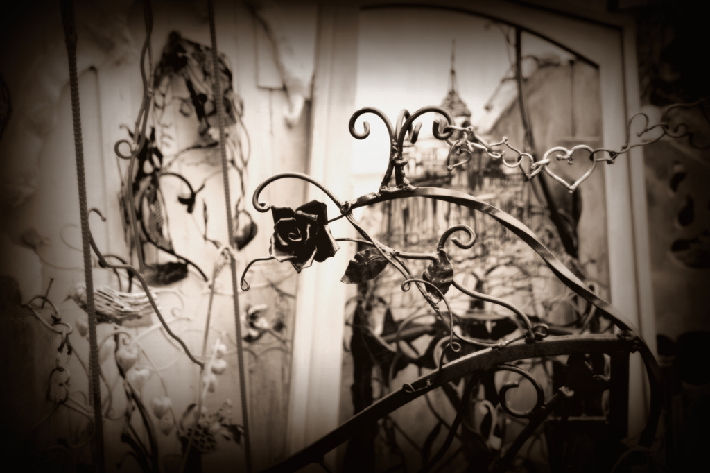 Black Rose Gate