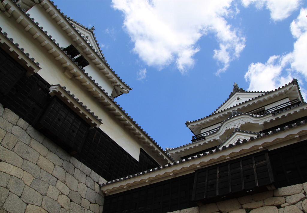 松山城と青い空