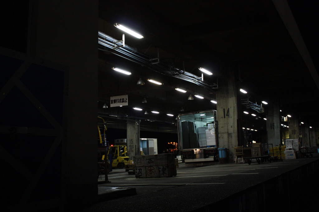 夜の市場