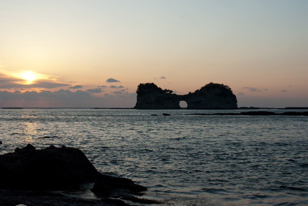 円月島