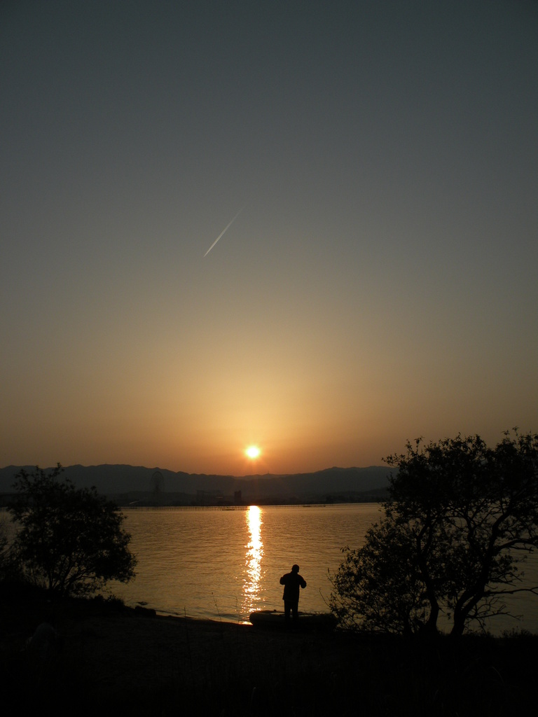 琵琶湖の夕日