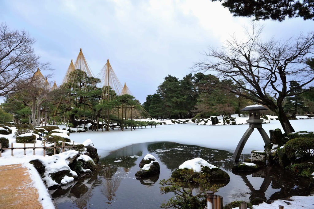 雪の兼六園