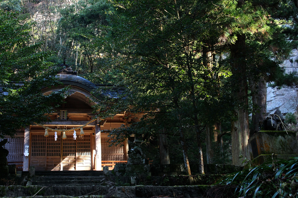 滝山神社