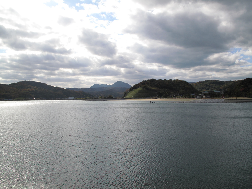 昼下がりの海原