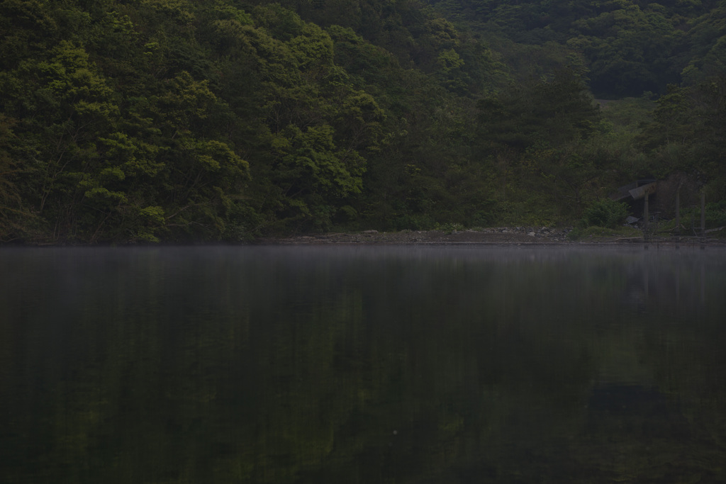 霧と湖