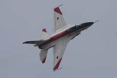 08小松F2