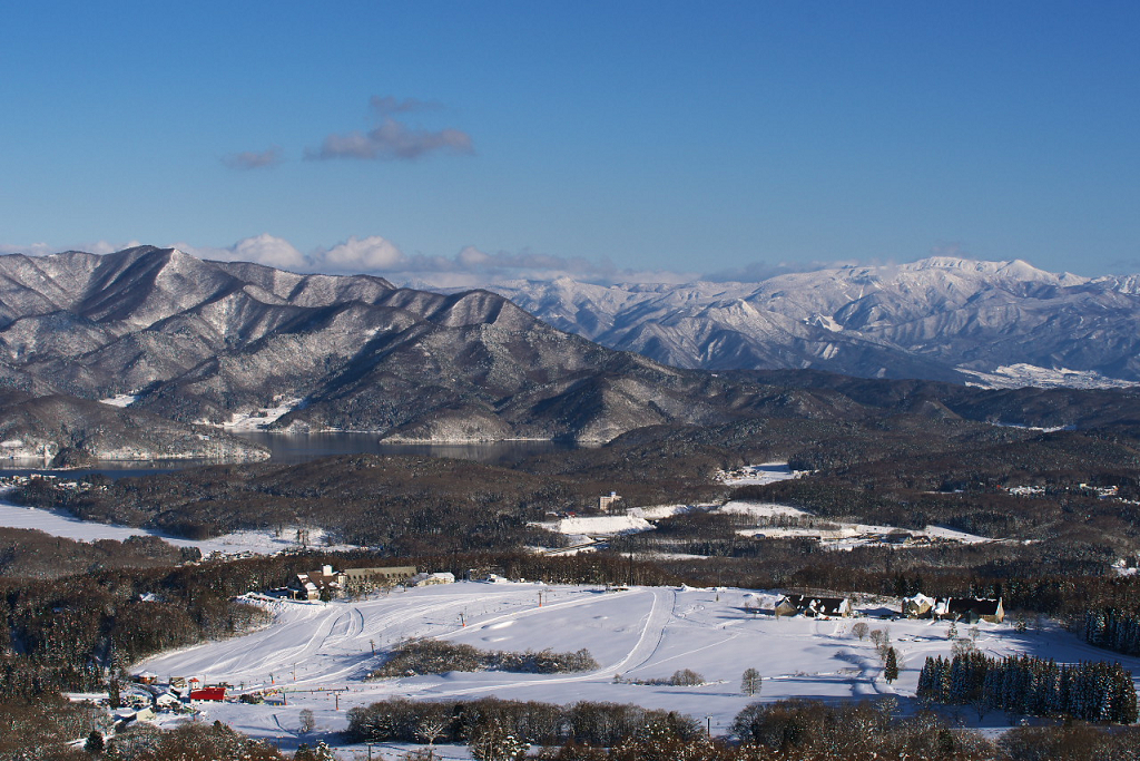 野尻湖と斑尾山