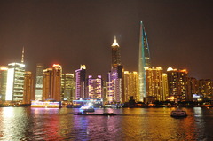 上海の夜景電気代は？