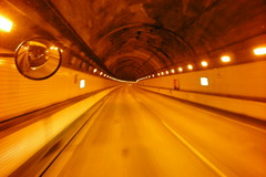 トンネルの天井