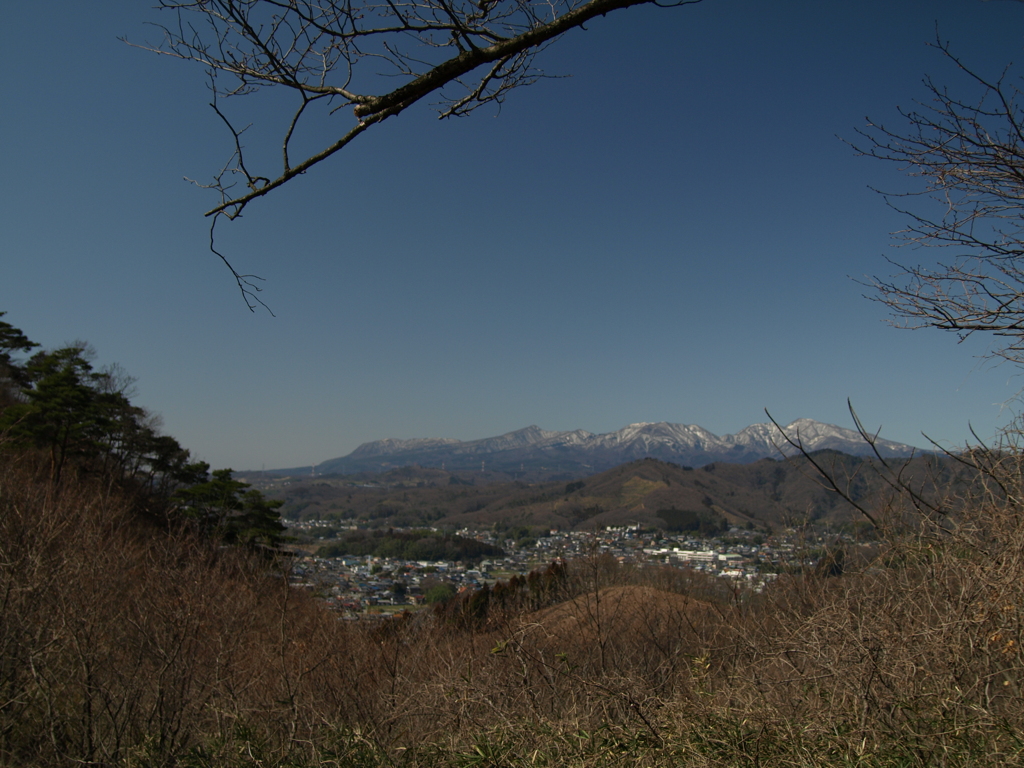 赤城山、まだ雪をかぶってる。