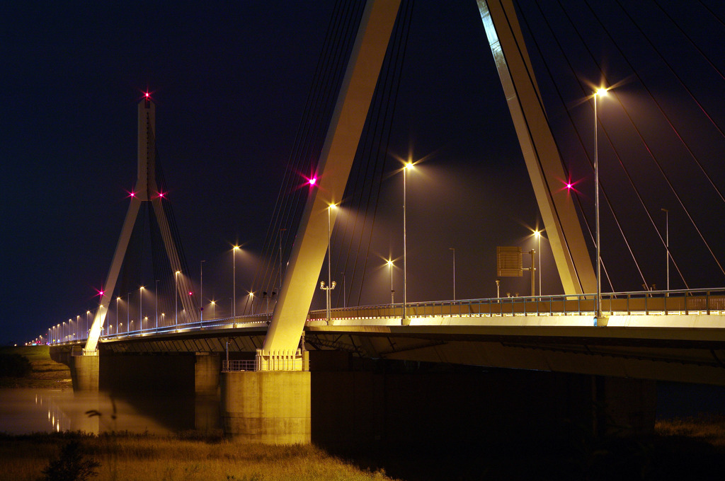 夜の美原大橋