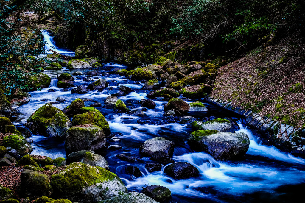 Gorge.